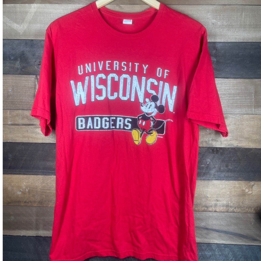Vintage University of Wisconsin Badgers Mickey Mouse Medium T Shirt Men's